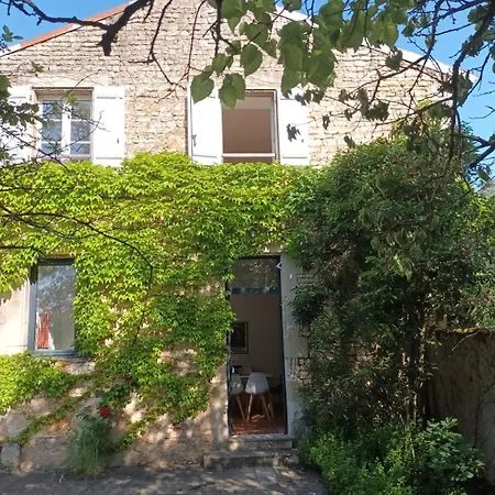 Le Moulin Du Clain - Jolie Maison A ホテル ポアティエ